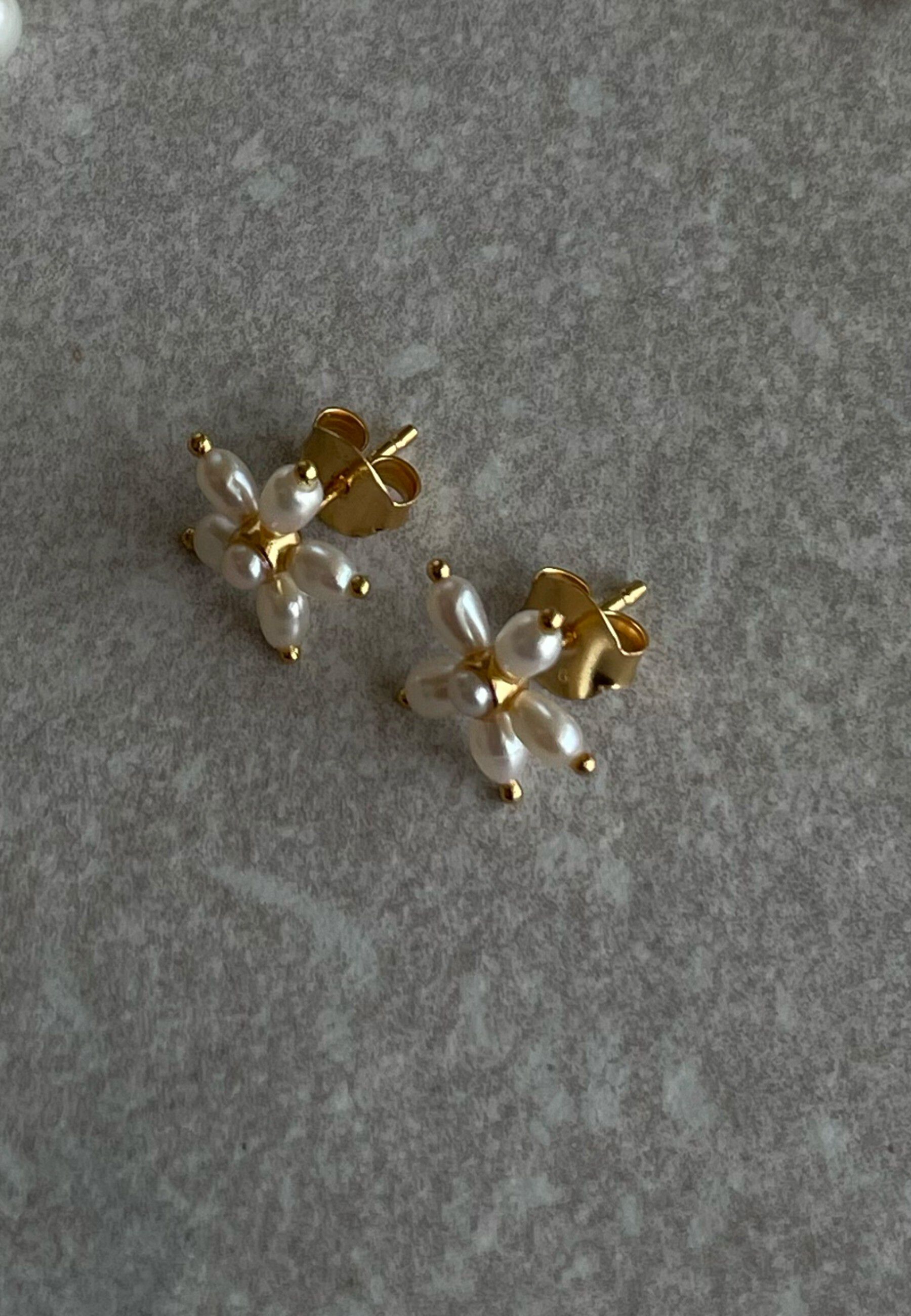 Pearl Signature Stud