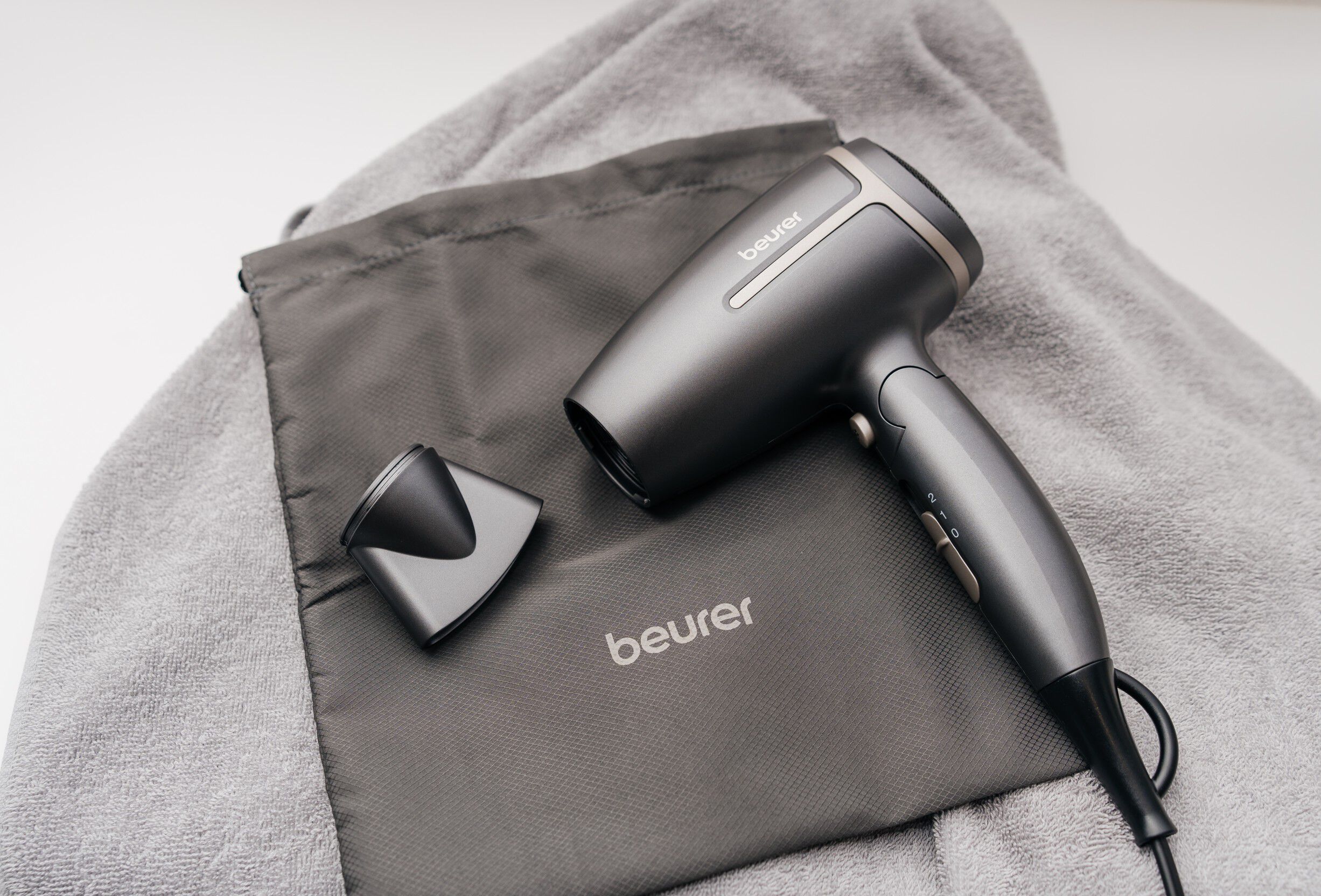 Ionisk reiseh&aring;rf&oslash;ner 1600 W PR-HC01R