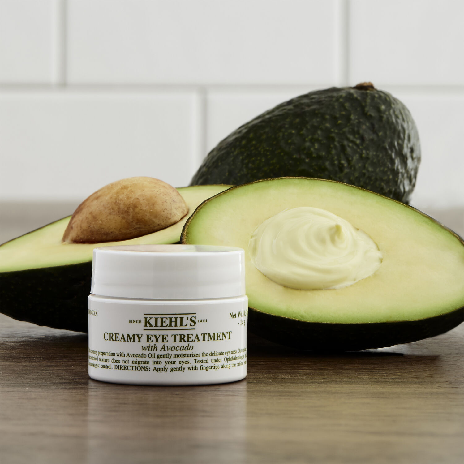 Creamy Eye Treatment with Avocado