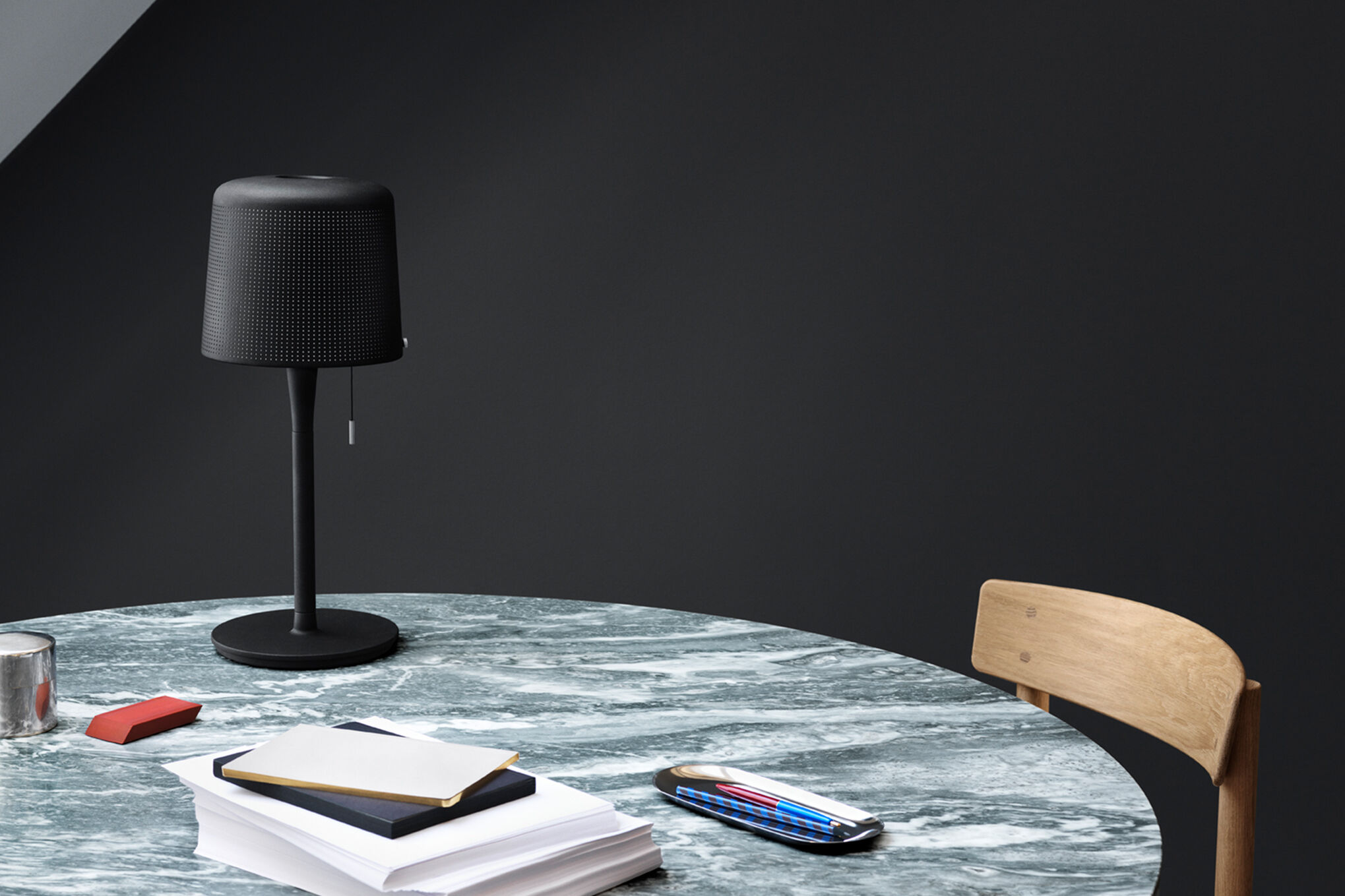 Vipp530 table lamp