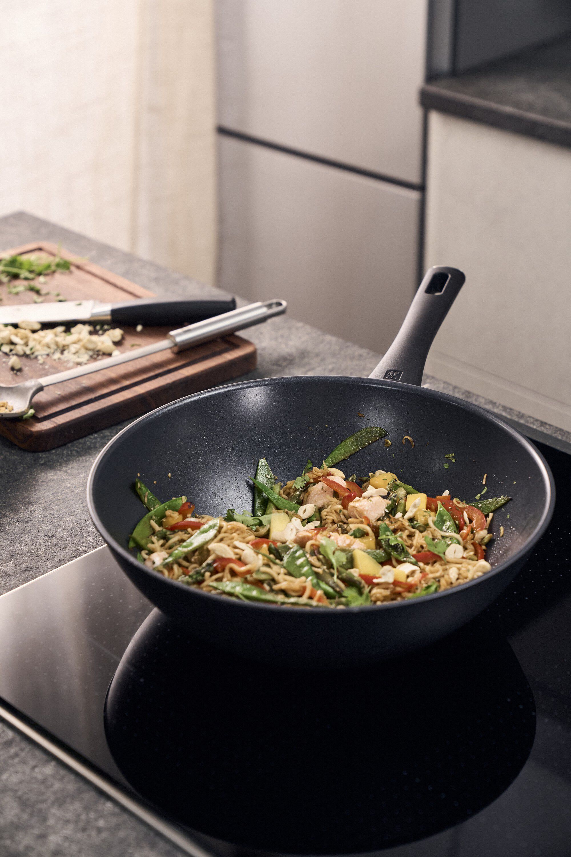 Madura Plus Ceramic Wok, 30 cm, Aluminium, Titanium forst&aelig;rk