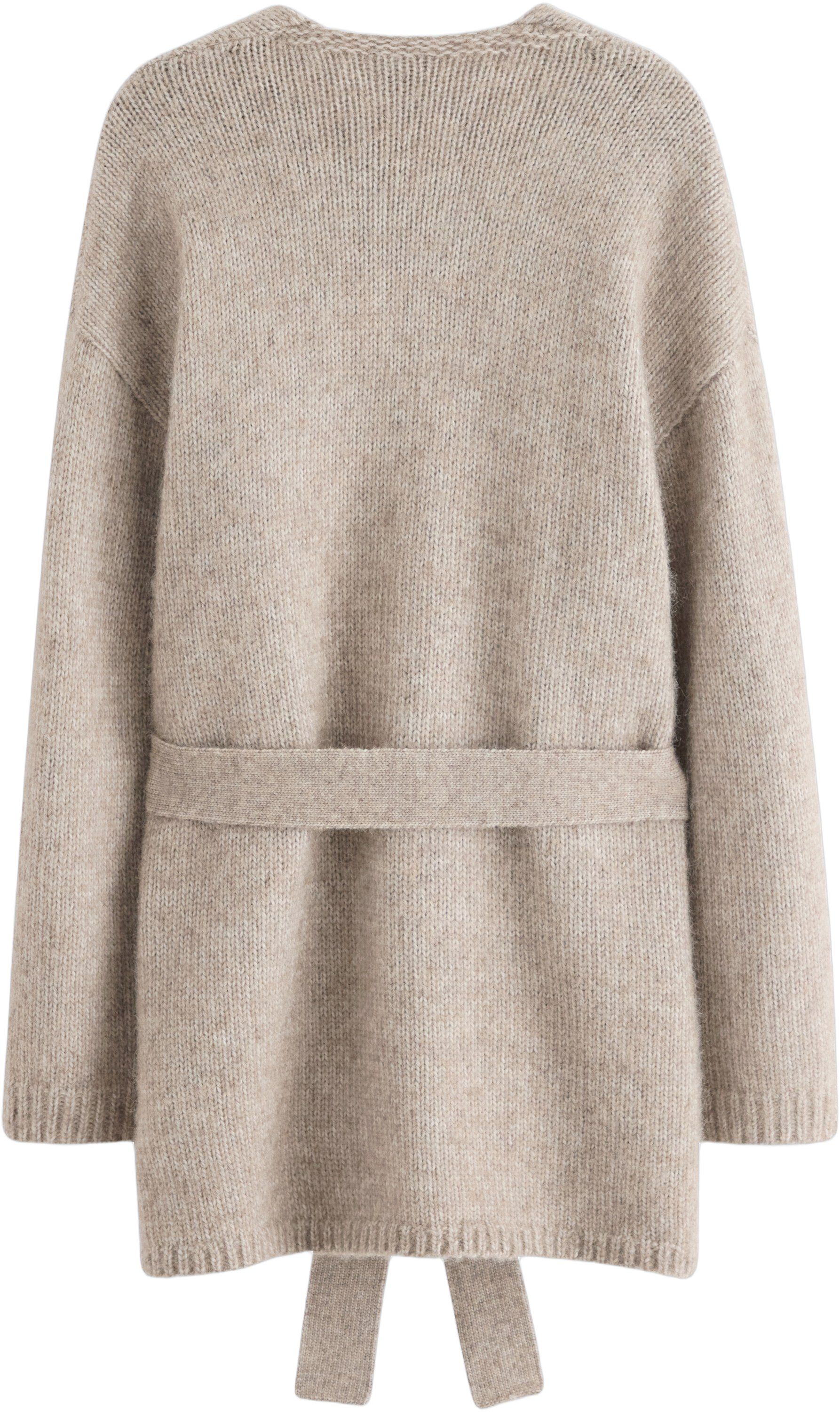 Myk sl&aring;-om-kofte med bindeb&aring;nd.