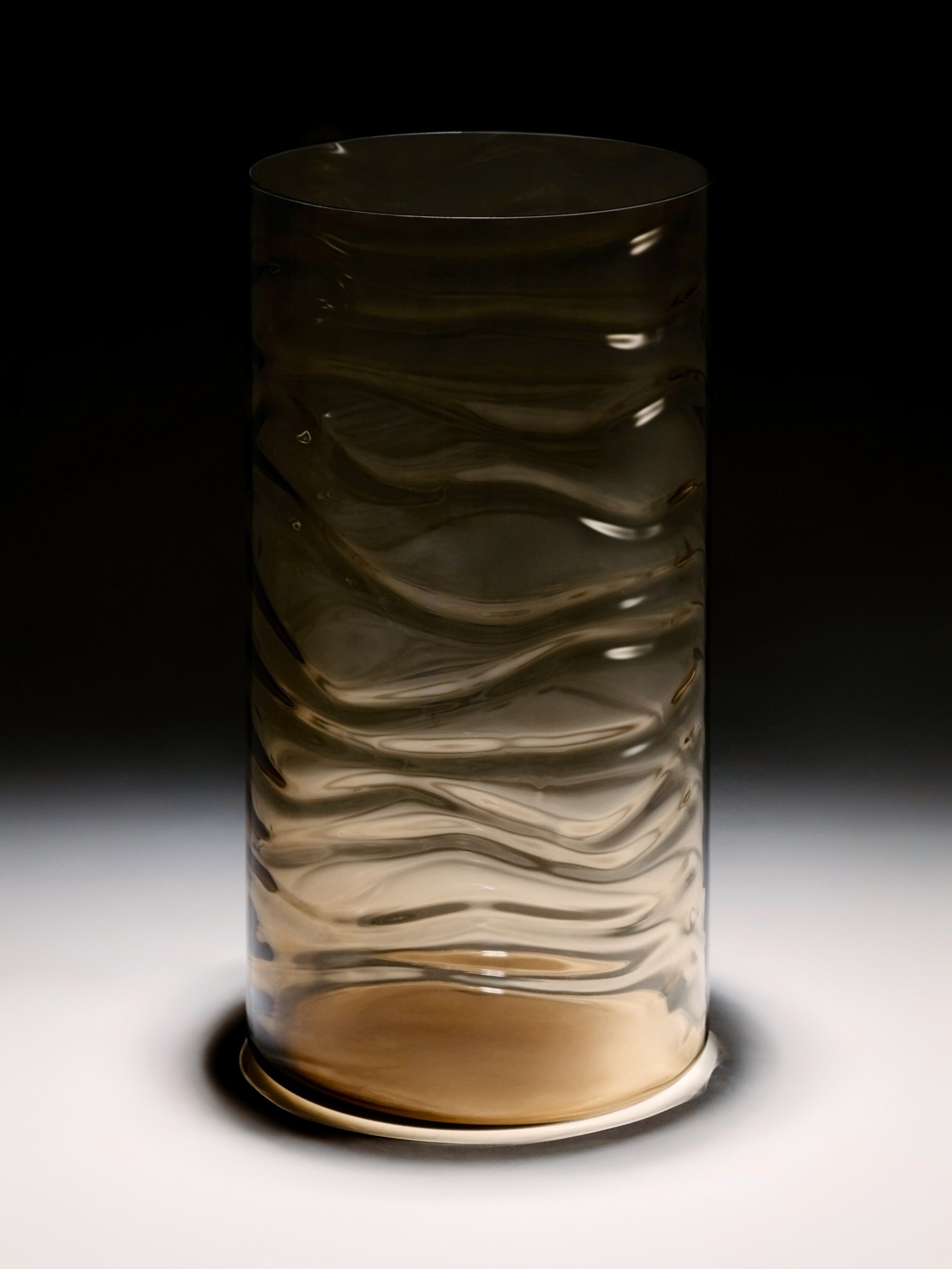 Unda vase 400mm shadow Limited edition