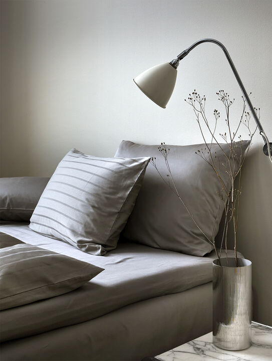 Satin pudebetræk dæmpet grå