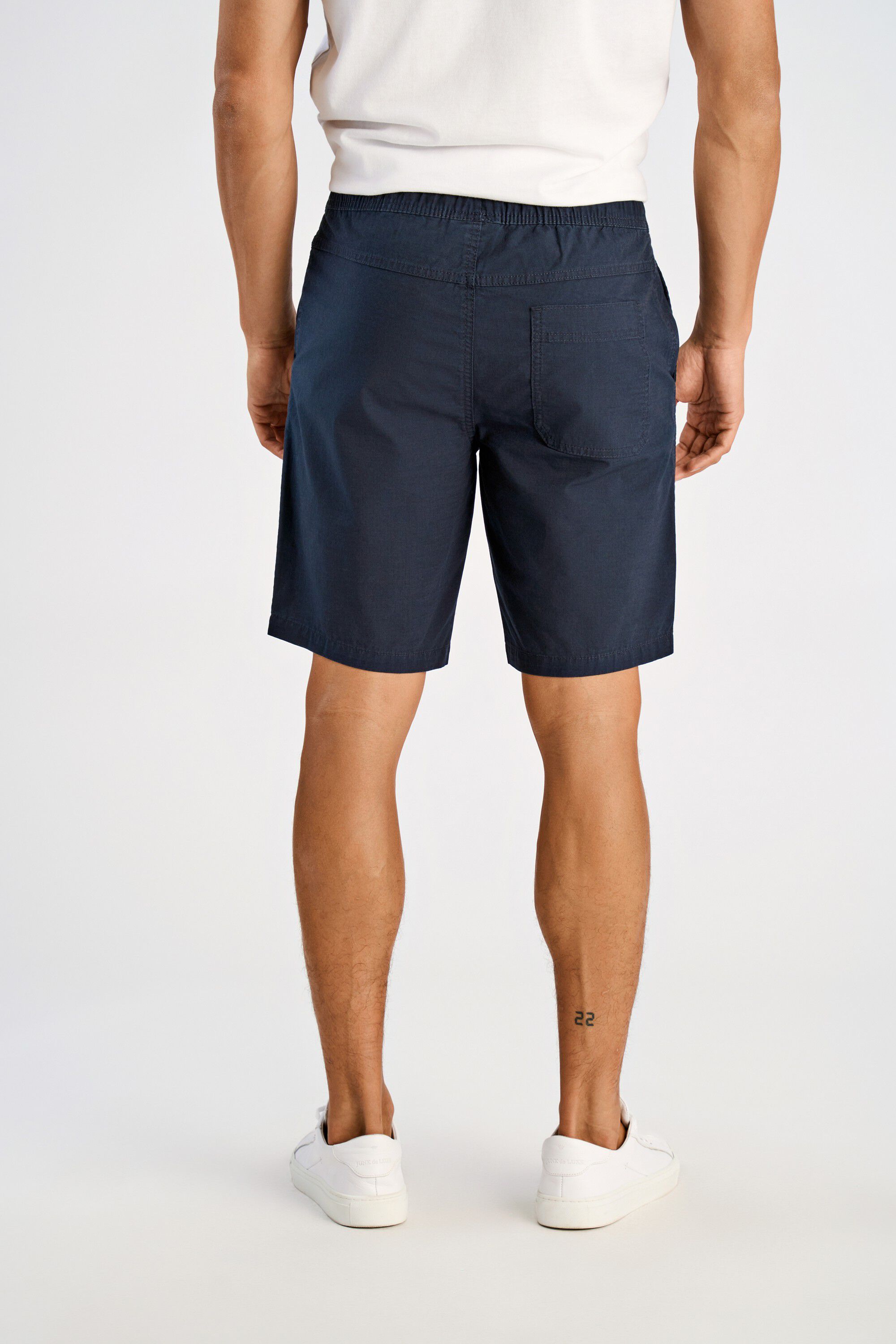 Elastic waist shorts