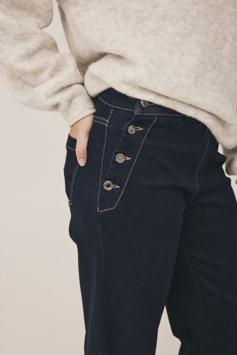 Esther 7 Bukser med lige ben med knappe detalje - GOTS