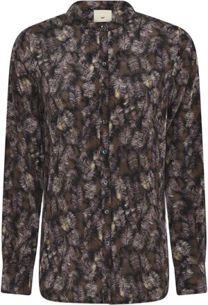652HMMaple shirt