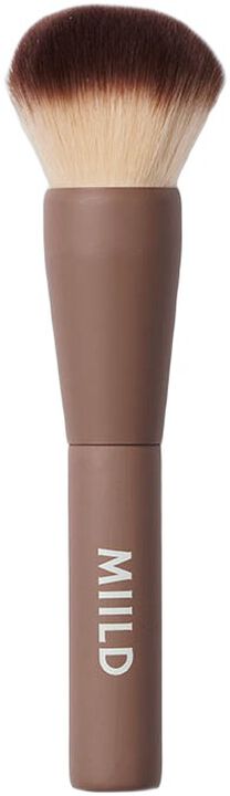 THE COMPLEXION BUFFER BRUSH