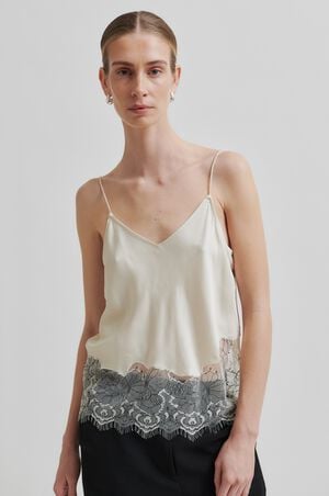 Wila Strap Top