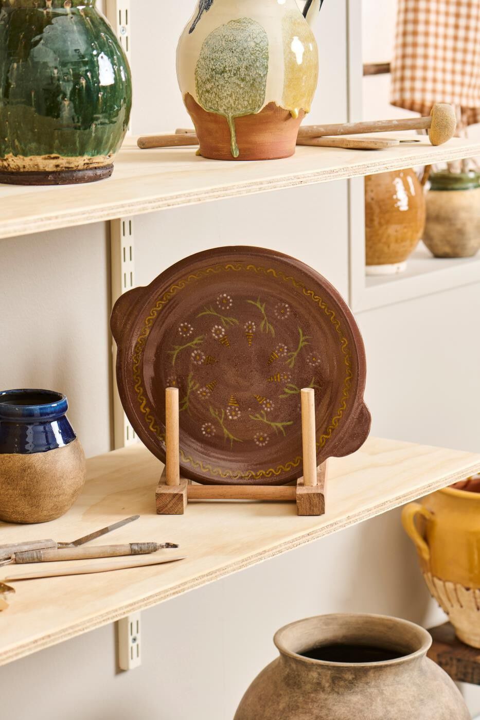 Bordsk&aring;l m/gult b&oslash;lgem&oslash;nster ved kanten