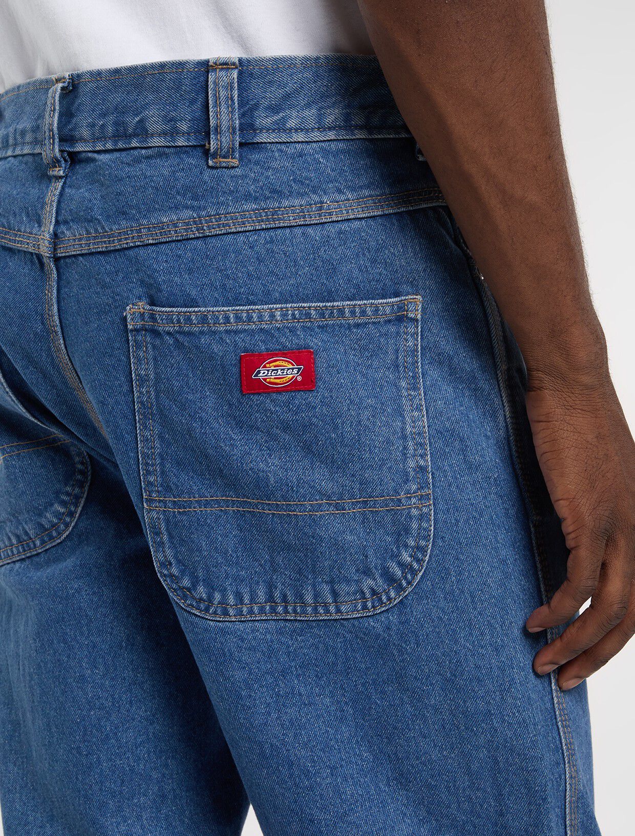 954 RELAXED STRAIGHT WORK JEANS CLA