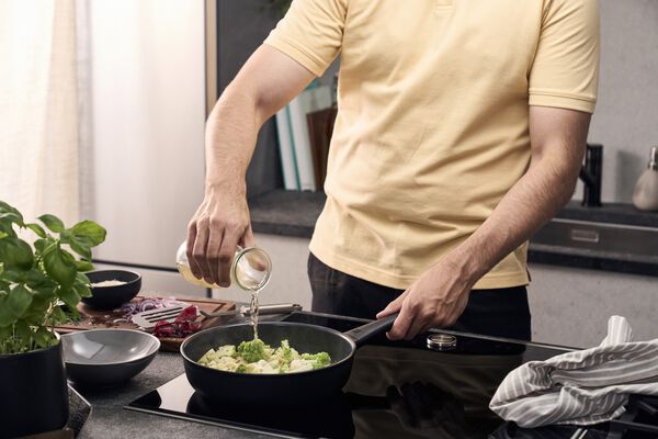 Madura Plus Ceramic Sautepande, 24 cm, Aluminium, Titanium f