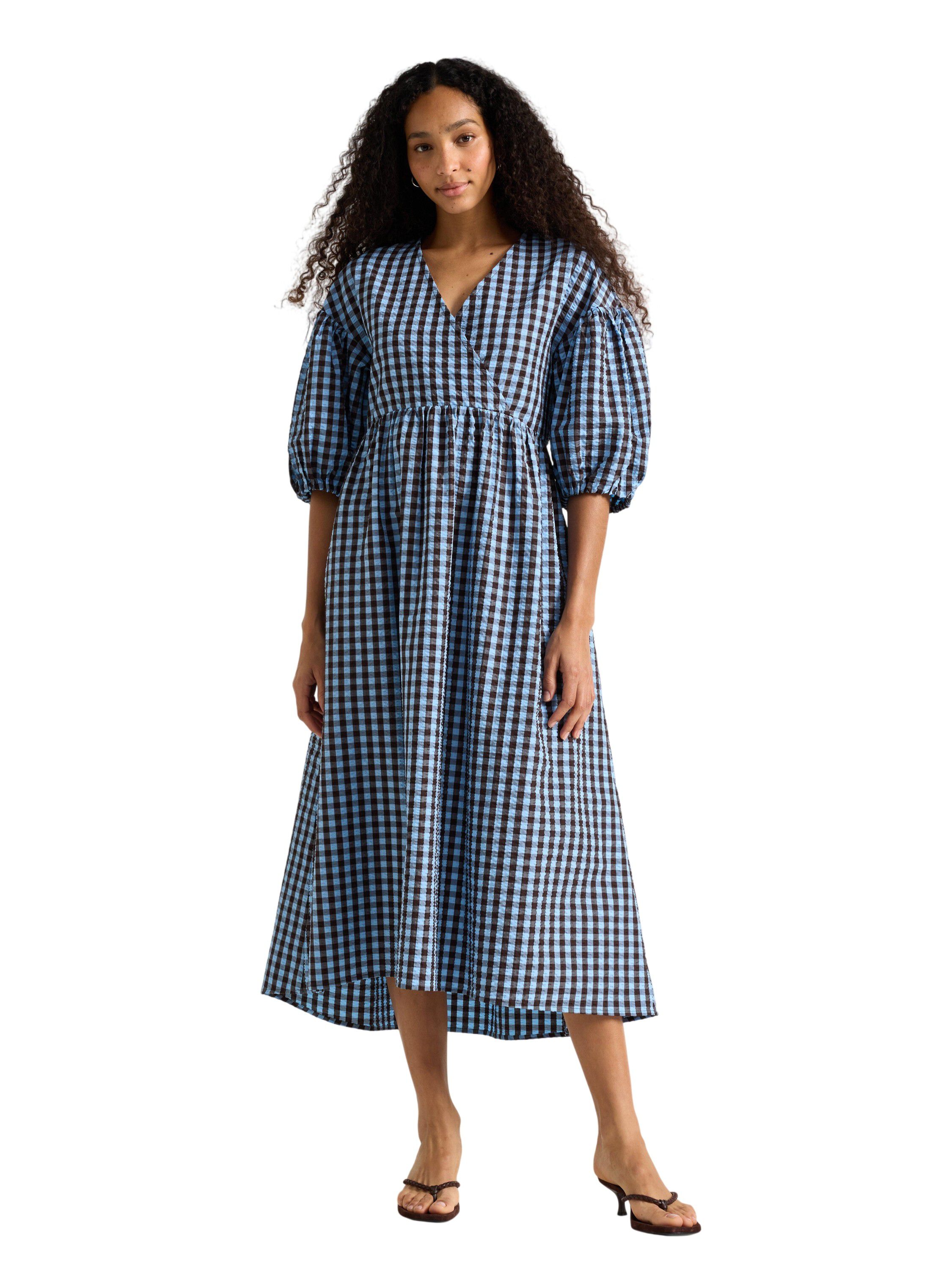 Midi dress in seersucker with short