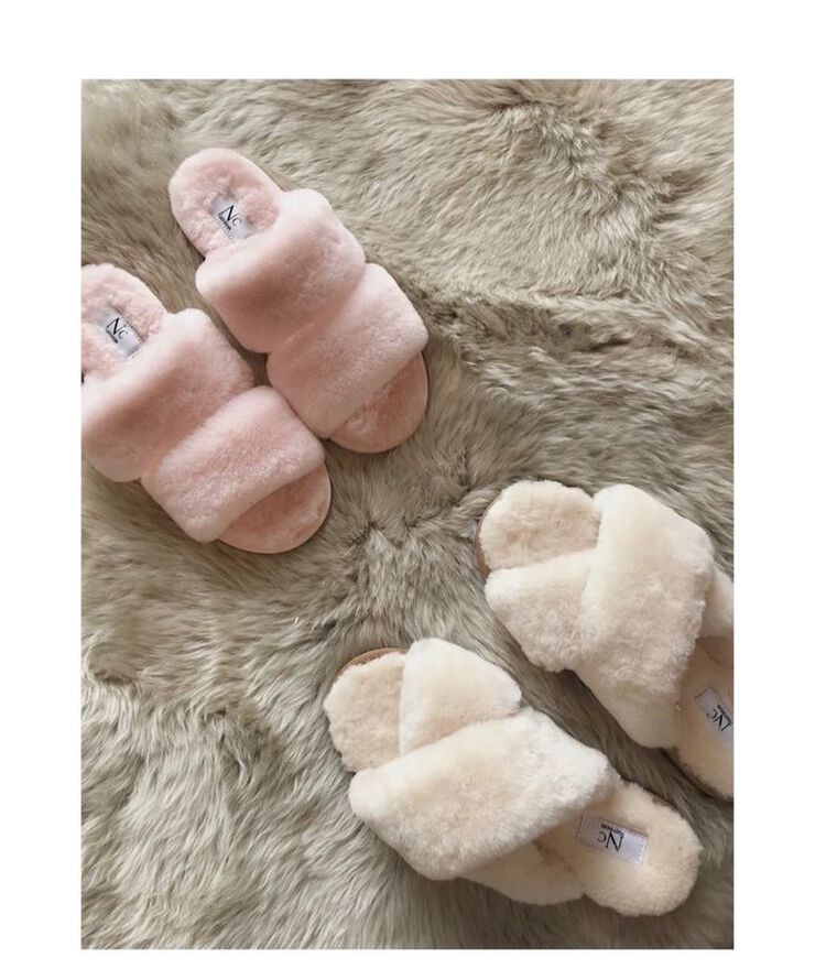 Slippers of 100% New Zealand Sheepskin, Pink