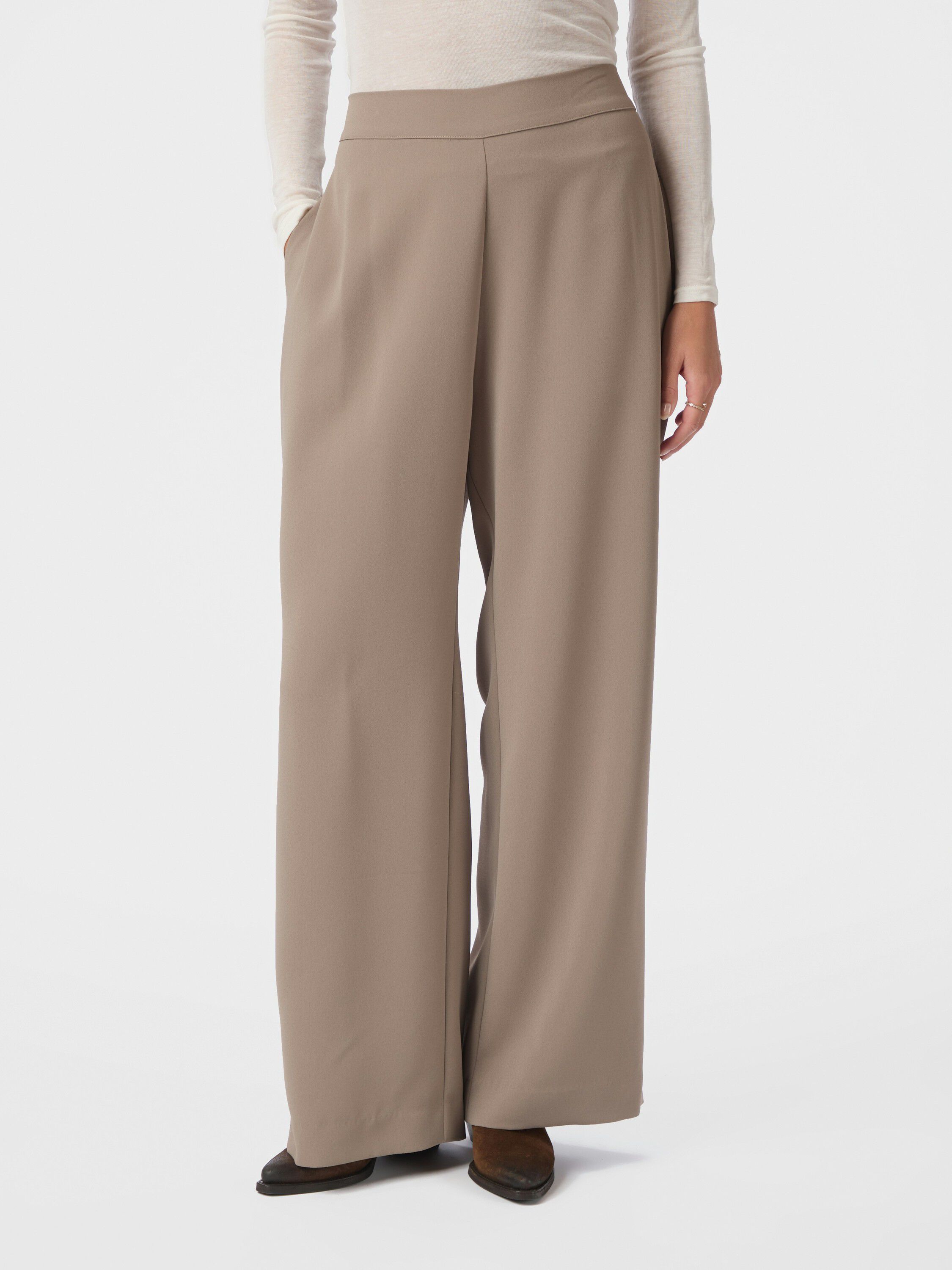 Lunet Crepe Pants
