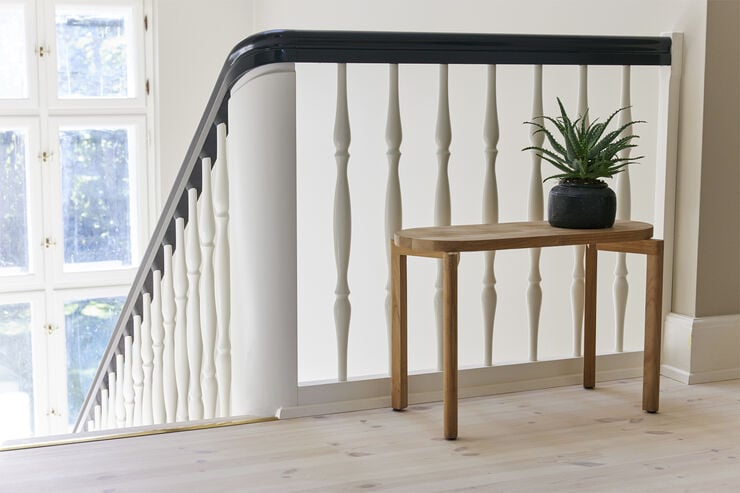 Oxford Oval bænk, L65,8 x D27 x H44,3 cm.