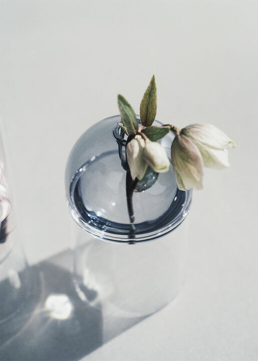 STANDING FLOWER BUBBLE, LOW TUBE, SMOKE