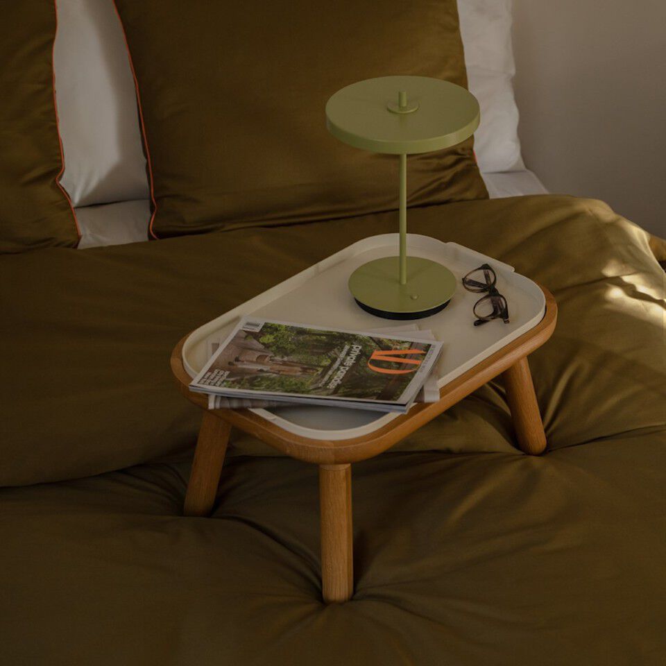 Asteria Move Monochrome