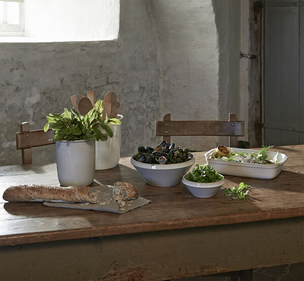 Tavola ildfast 38,5*25 og 33*21,5 cm, hvit