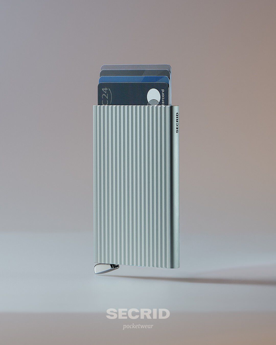 Cardprotector Fluted Silver+