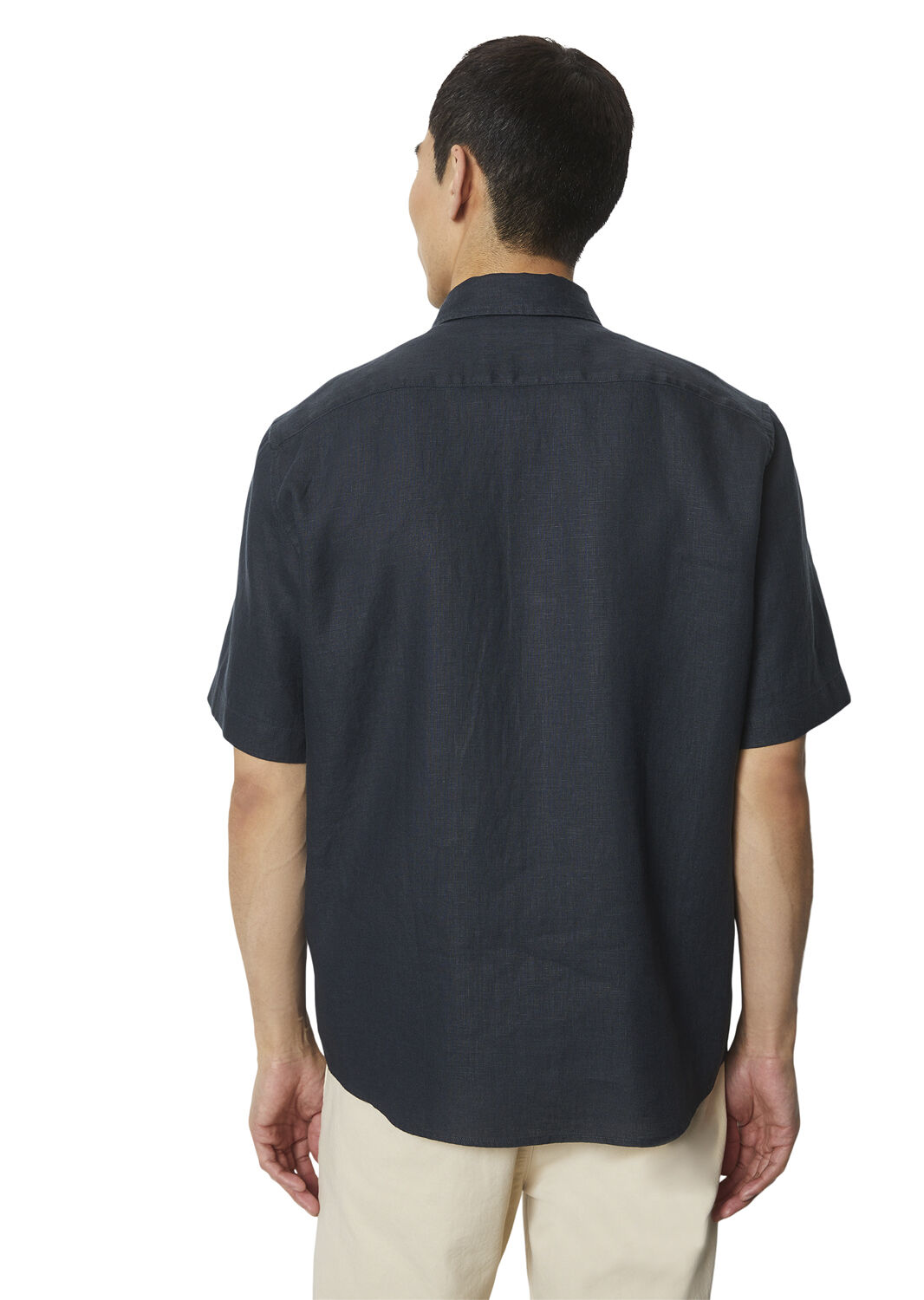 Kent collar, short sleeves, one rec