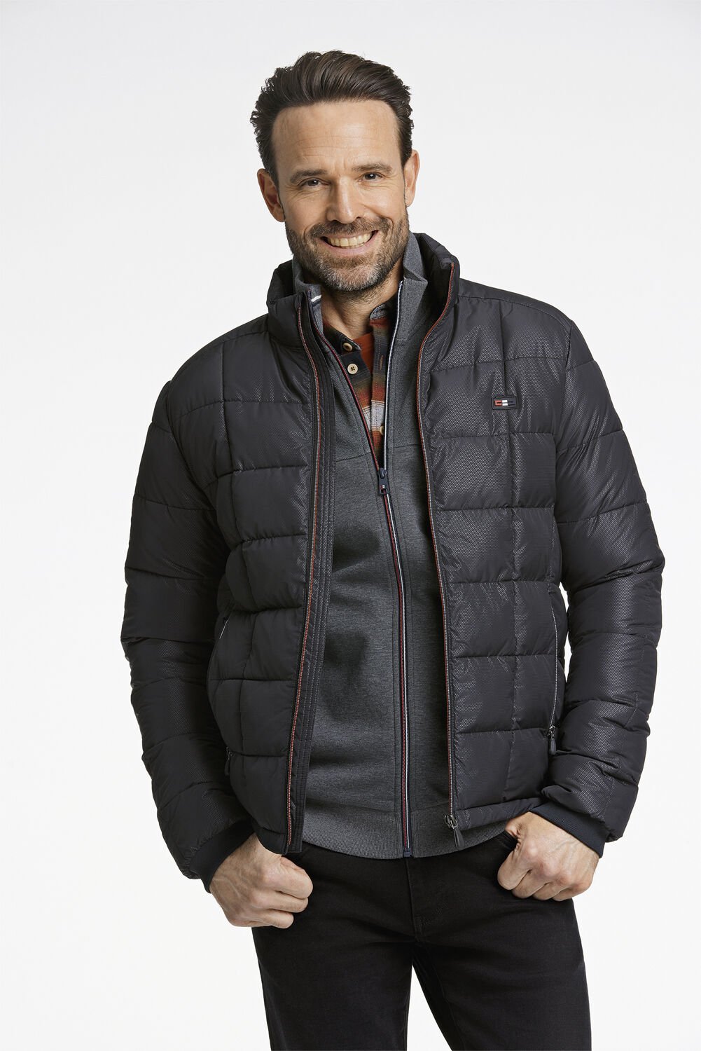 Jacket with primaloft
