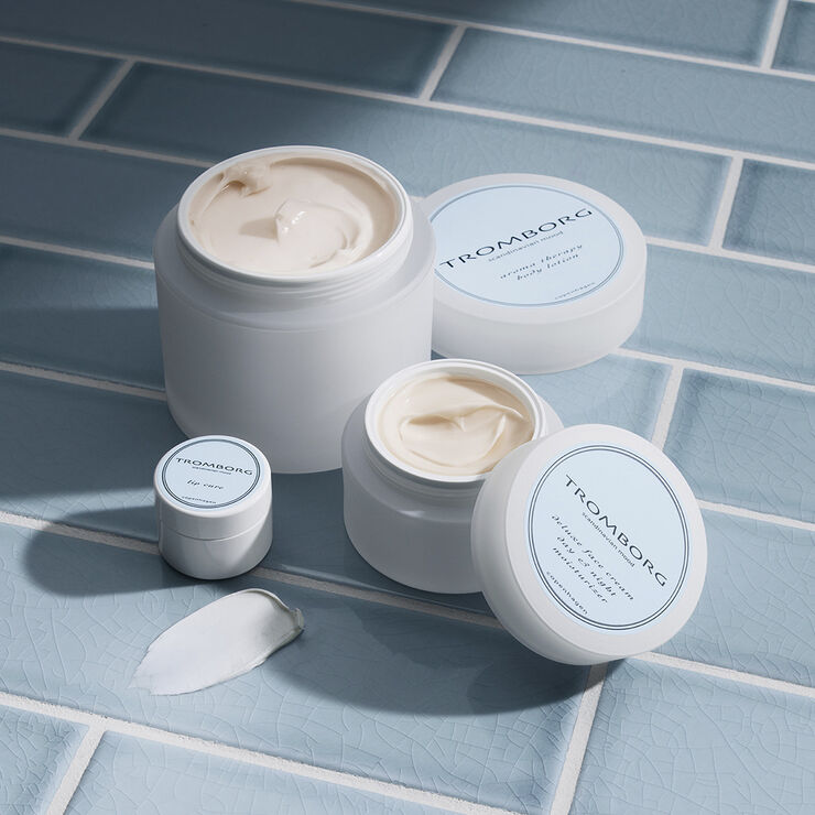 Deluxe Face Cream Day & Night Moisturizer