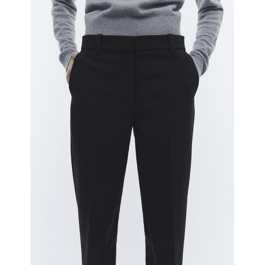 2ND Anny - Attired Suiting