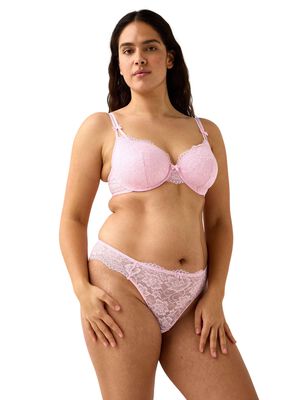 Brazilian briefs in soft lace with